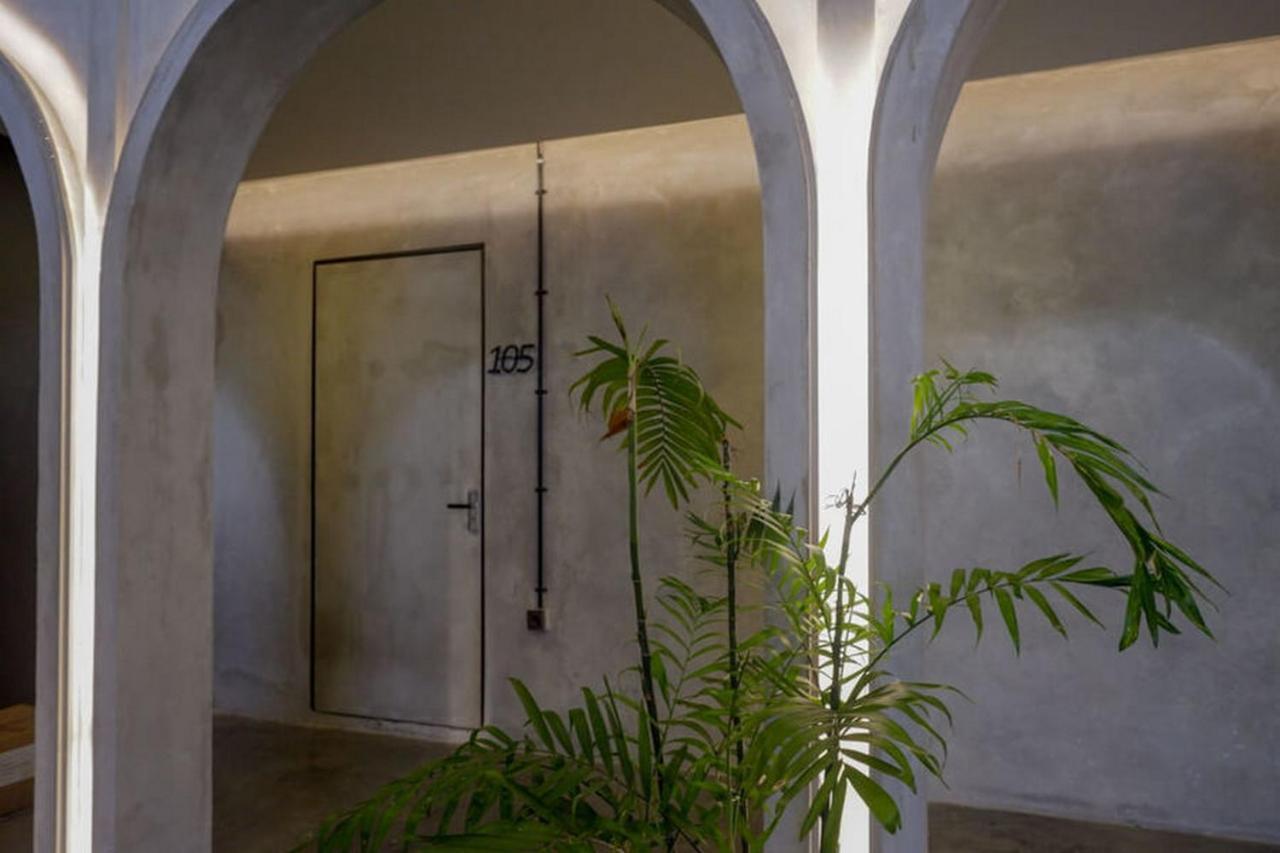Reddoorz Plus Near Kawasan Sam Poo Kong Semarang Exterior foto
