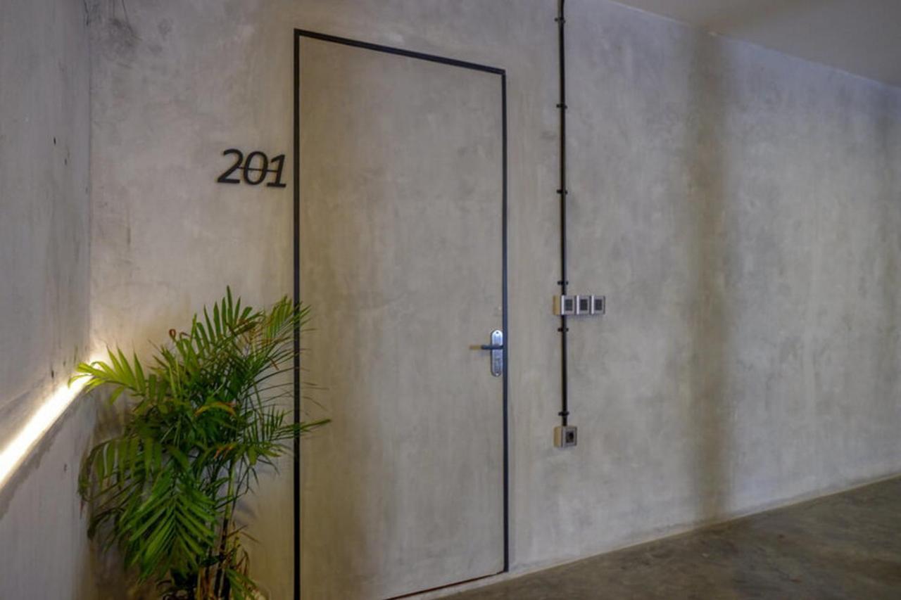Reddoorz Plus Near Kawasan Sam Poo Kong Semarang Exterior foto
