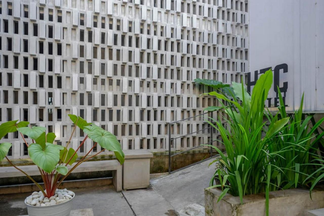 Reddoorz Plus Near Kawasan Sam Poo Kong Semarang Exterior foto